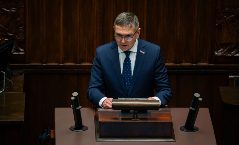Sikora: W interesie Polski jest to, aby UE inwestowała w przemysł zbrojeniowy w Europie