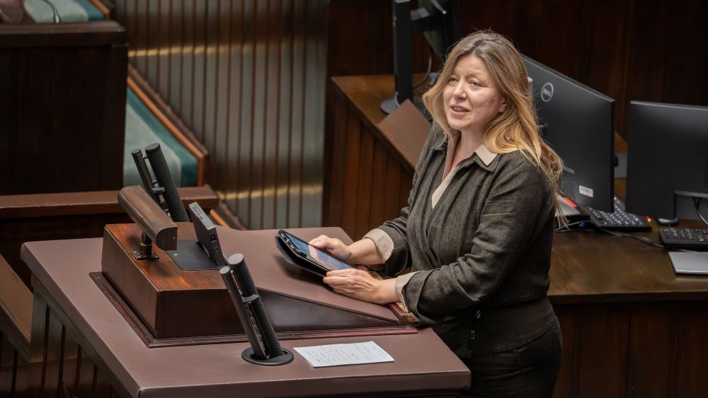 Ueberhan: Nie może być tak, że do minimalnego wynagrodzenia wliczane są dodatki, premie czy nagrody