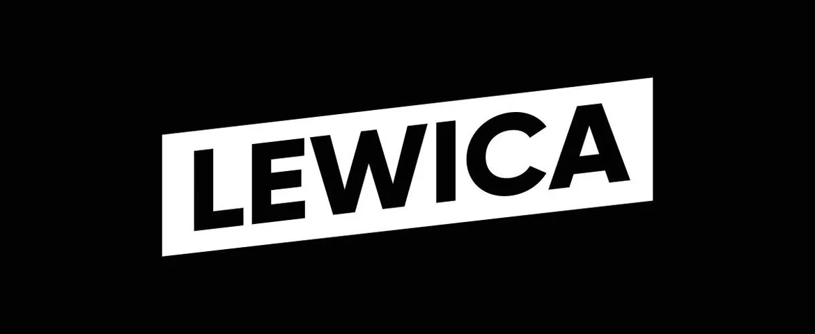 Logo z napisem LEWICA w białym, pochylonym prostokącie na czarnym tle.